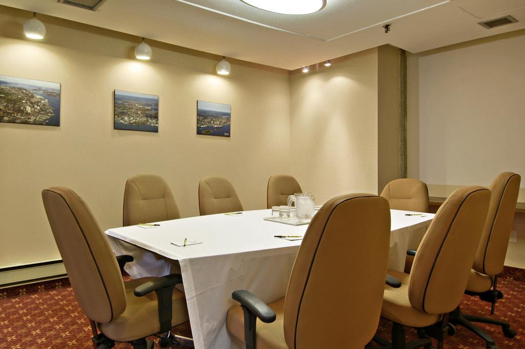 Dartmouth Oceanview Hotel Servizi foto